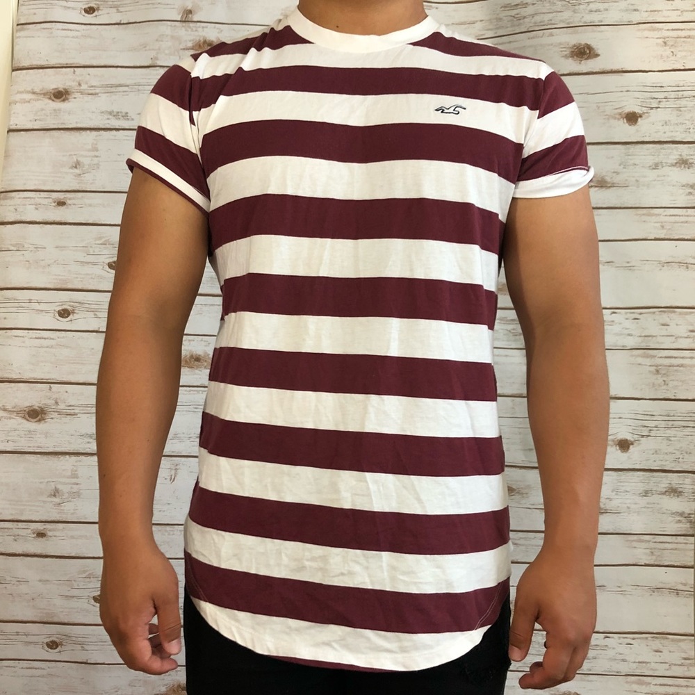 Hollister Curved Hem T-Shirt